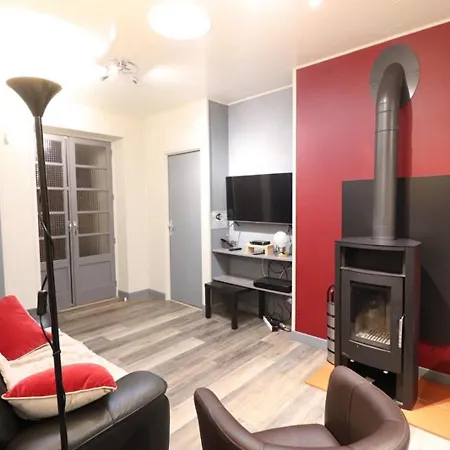 Maison Renovee Avec Jardin Et Terrasses, Proche Station Super-lioran - Fr-1-742-306 בית נופש Thiézac